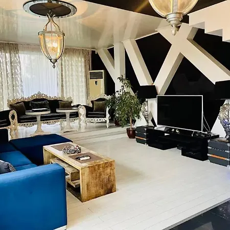 Campsite къща,вила с басейн Plovdiv